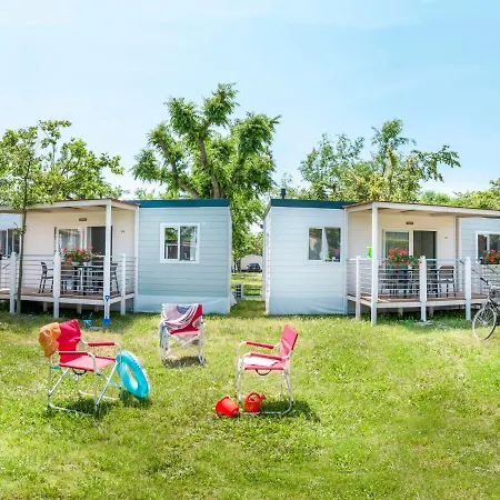 別荘 Villaggio San Francesco 5-4 By Interhome
